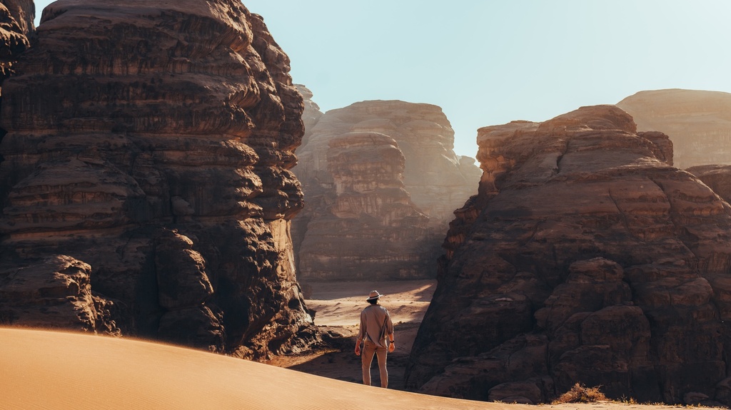 Escape From AlUla Sands To Red Sea Islands