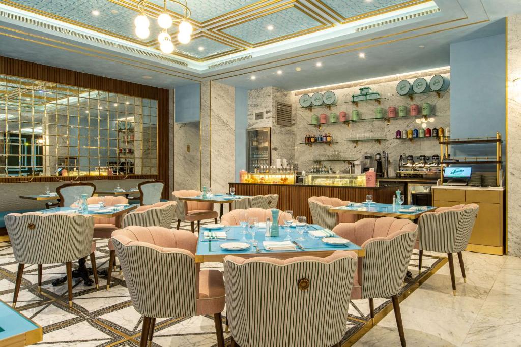 Mansard Radisson Collection Hotel