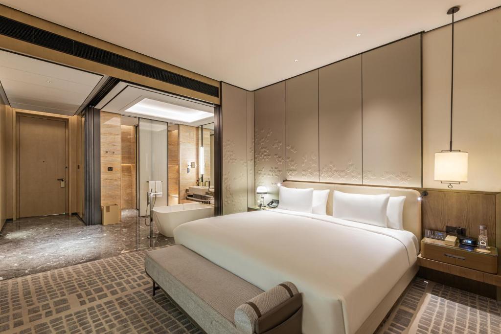 Narcissus Hotel