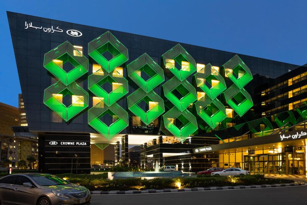 Crowne Plaza Rdc Hotel