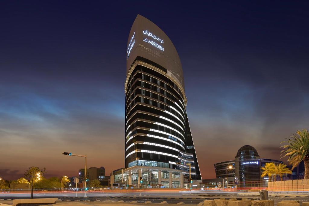 Le Meridien Hotel