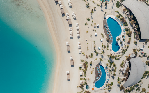 الهروب من رمال العلا إلى جزر البحر الأحمر